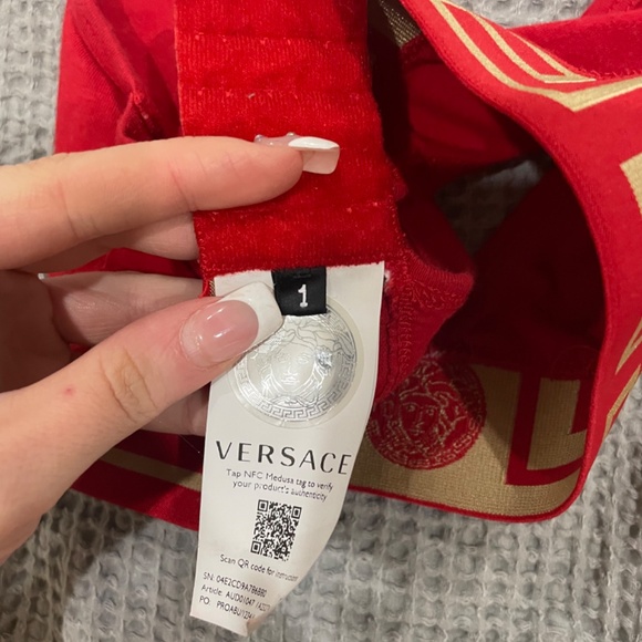 Authentic versace bra / crop top - Picture 2 of 4